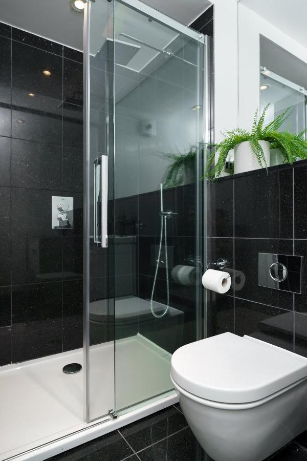 Aircon 2 Bedr, 3 Beds, 2 Bath Covent Garden, Subway Apartment ลอนดอน ภายนอก รูปภาพ